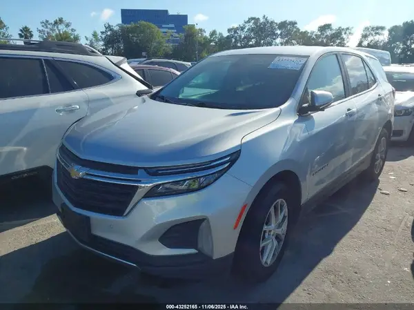 3GNAXJEV4NL224965 2022 CHEVROLET EQUINOX - Image 2