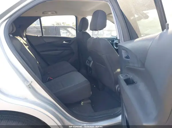 3GNAXJEV4NL224965 2022 CHEVROLET EQUINOX - Image 8