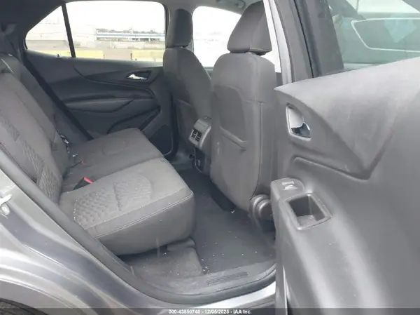 3GNAXJEV5JL113402 2018 CHEVROLET EQUINOX - Image 8