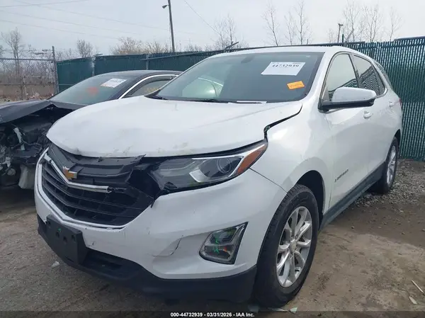 3GNAXJEV5JS511389 2018 CHEVROLET EQUINOX - Image 2