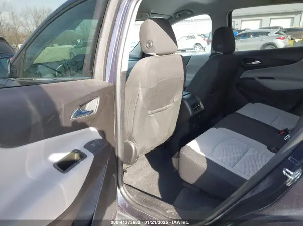 3GNAXJEV5JS528080 2018 CHEVROLET EQUINOX - Image 8