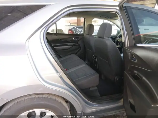 3GNAXJEV5JS580874 2018 CHEVROLET EQUINOX - Image 8