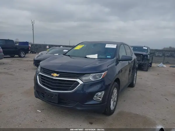 3GNAXJEV5JS591518 2018 CHEVROLET EQUINOX - Image 2