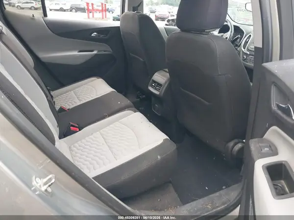 3GNAXJEV5JS637977 2018 CHEVROLET EQUINOX - Image 8
