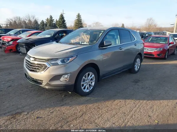 3GNAXJEV5JS648722 2018 CHEVROLET EQUINOX - Image 2