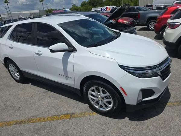 3GNAXJEV5NL132831 2022 CHEVROLET EQUINOX - Image 1