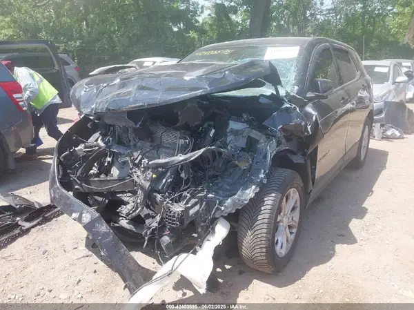 3GNAXJEV6JL106104 2018 CHEVROLET EQUINOX - Image 2