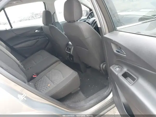 3GNAXJEV6JS647403 2018 CHEVROLET EQUINOX - Image 8