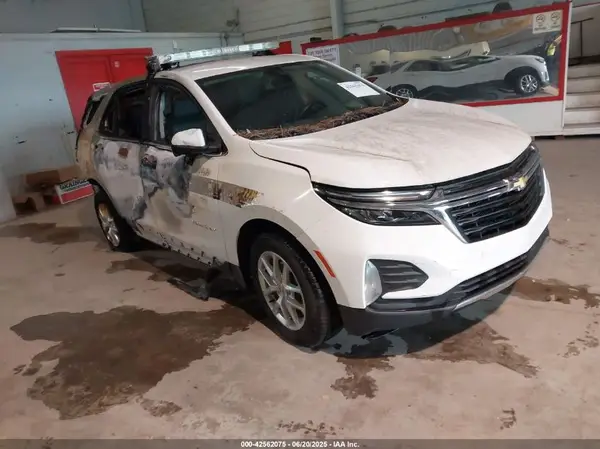 3GNAXJEV6NL133051 2022 CHEVROLET EQUINOX - Image 1