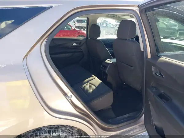 3GNAXJEV7JL111229 2018 CHEVROLET EQUINOX - Image 8