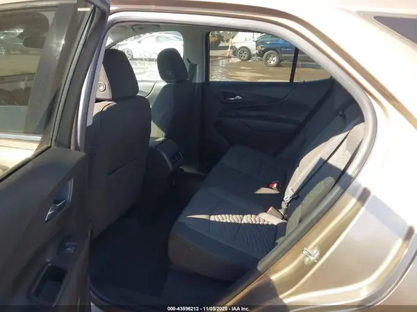 3GNAXJEV7JL339005 2018 CHEVROLET EQUINOX - Image 8