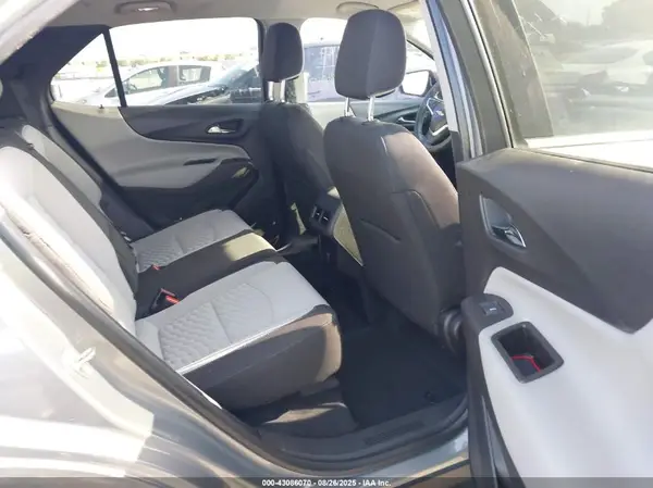 3GNAXJEV7JS540988 2018 CHEVROLET EQUINOX - Image 8