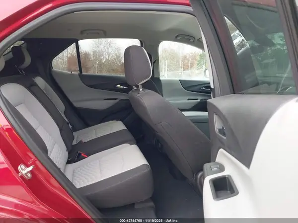 3GNAXJEV7JS557113 2018 CHEVROLET EQUINOX - Image 8