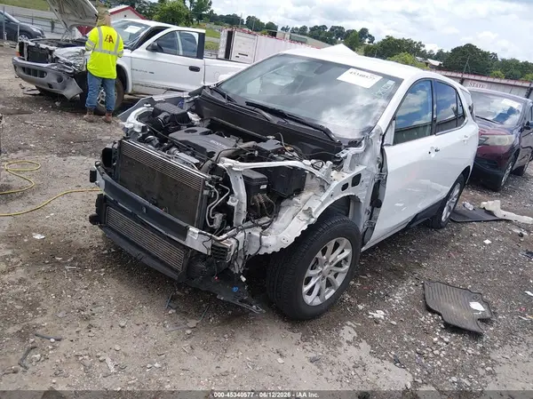 3GNAXJEV7JS563977 2018 CHEVROLET EQUINOX - Image 2