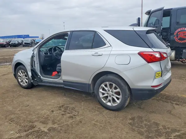 3GNAXJEV7JS584327 2018 CHEVROLET EQUINOX - Image 2