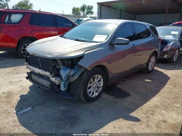 3GNAXJEV7JS600543 2018 CHEVROLET EQUINOX - Image 2