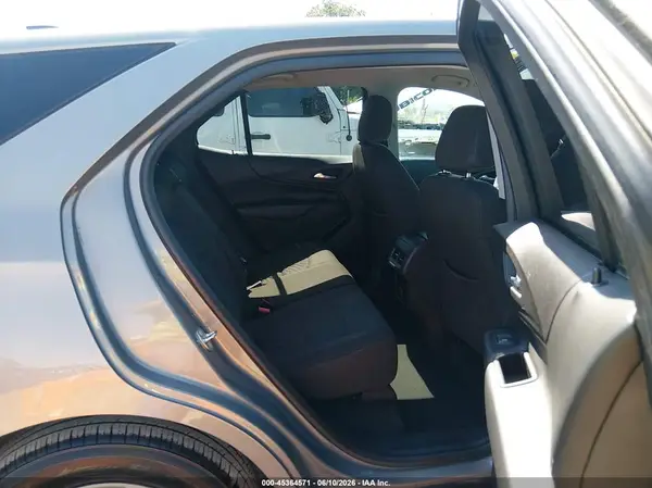 3GNAXJEV7JS604334 2018 CHEVROLET EQUINOX - Image 8