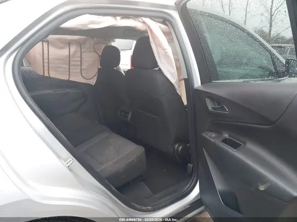 3GNAXJEV7JS625801 2018 CHEVROLET EQUINOX - Image 8