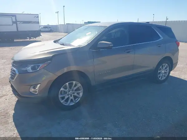 3GNAXJEV7JS632067 2018 CHEVROLET EQUINOX - Image 2