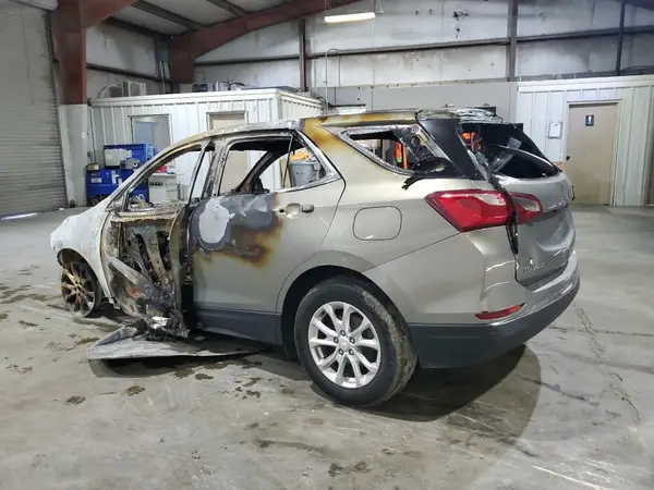 3GNAXJEV7JS647135 2018 CHEVROLET EQUINOX - Image 2