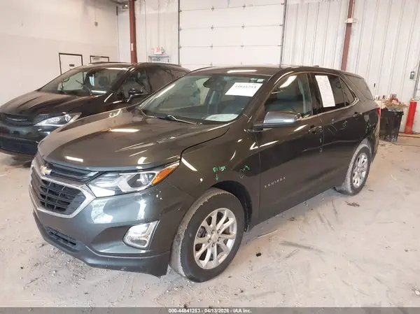 3GNAXJEV7KS596026 2019 CHEVROLET EQUINOX - Image 2