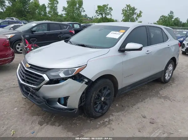3GNAXJEV7LS544977 2020 CHEVROLET EQUINOX - Image 2
