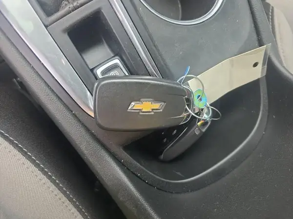 3GNAXJEV7LS729448 2020 CHEVROLET EQUINOX - Image 2