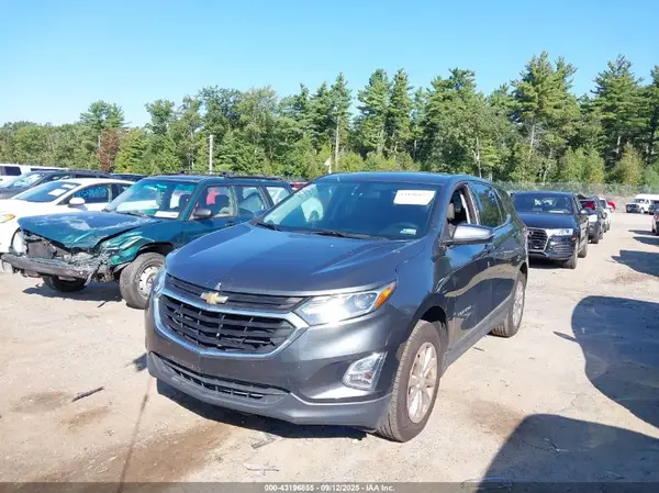 3GNAXJEV8JL120425 2018 CHEVROLET EQUINOX - Image 2