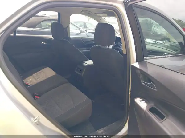 3GNAXJEV8JL120876 2018 CHEVROLET EQUINOX - Image 8