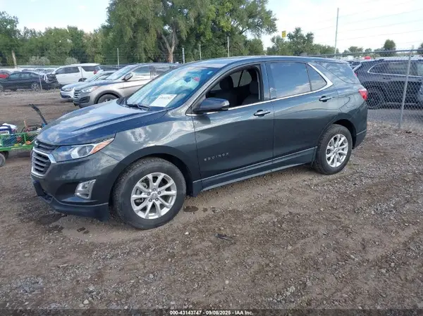 3GNAXJEV8JS563194 2018 CHEVROLET EQUINOX - Image 2