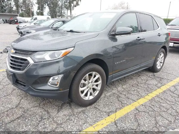 3GNAXJEV8JS563955 2018 CHEVROLET EQUINOX - Image 2