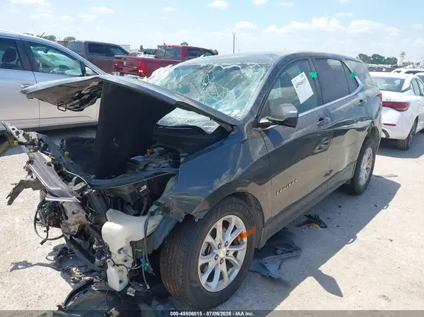 3GNAXJEV8JS583235 2018 CHEVROLET EQUINOX - Image 2