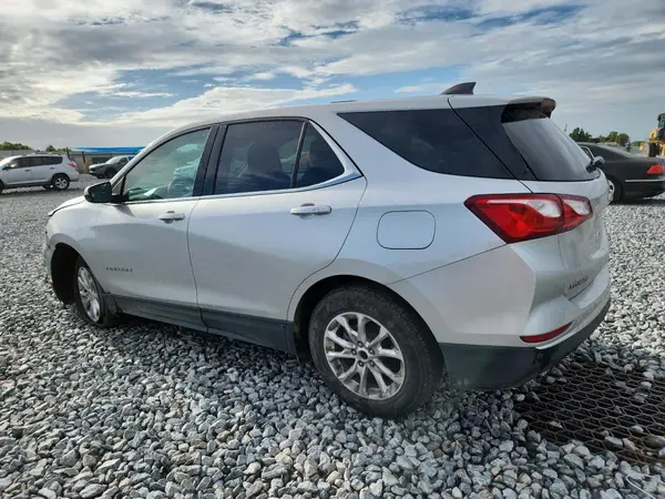 3GNAXJEV8JS585888 2018 CHEVROLET EQUINOX - Image 2