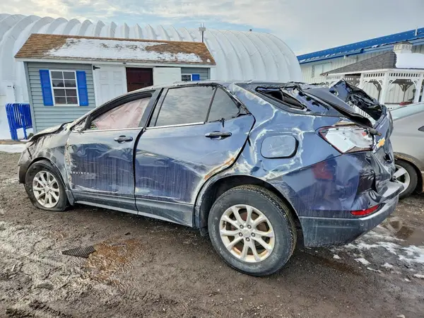 3GNAXJEV8JS589519 2018 CHEVROLET EQUINOX - Image 2