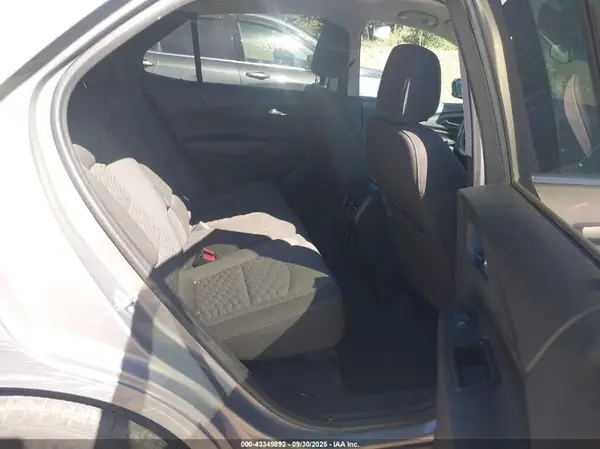3GNAXJEV8JS608084 2018 CHEVROLET EQUINOX - Image 8