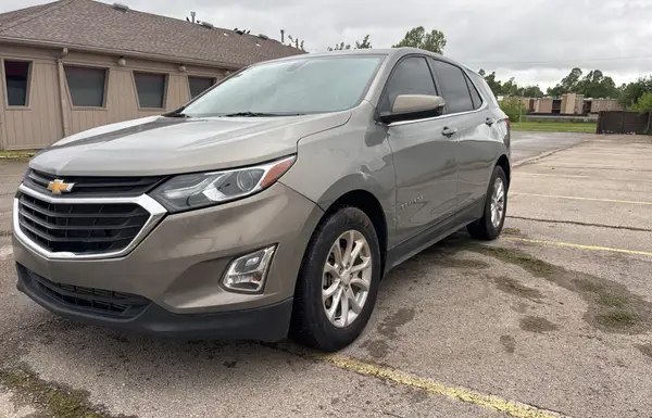 3GNAXJEV8JS613740 2018 CHEVROLET EQUINOX - Image 2