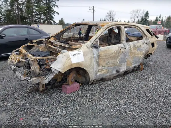 3GNAXJEV8JS625483 2018 CHEVROLET EQUINOX - Image 2