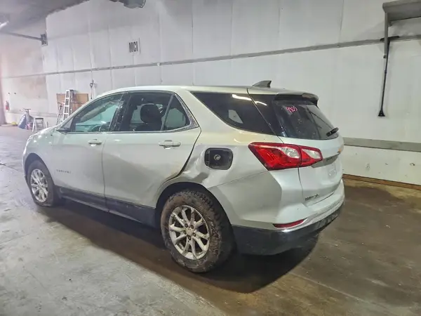 3GNAXJEV8LS569905 2020 CHEVROLET EQUINOX - Image 2