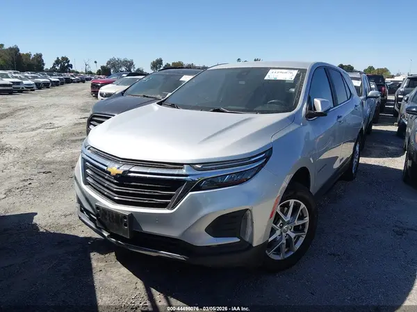 3GNAXJEV8NL225035 2022 CHEVROLET EQUINOX - Image 2