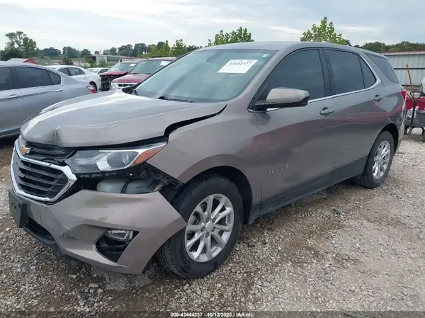 3GNAXJEV9JL102547 2018 CHEVROLET EQUINOX - Image 2