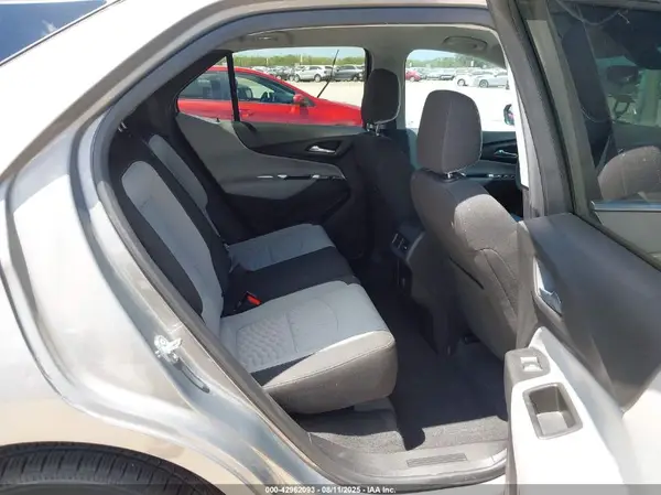 3GNAXJEV9JL104881 2018 CHEVROLET EQUINOX - Image 8