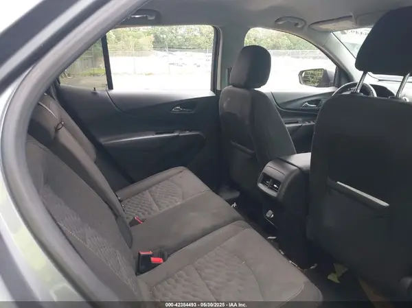 3GNAXJEV9JL114830 2018 CHEVROLET EQUINOX - Image 8