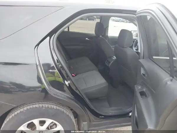 3GNAXJEV9JL126573 2018 CHEVROLET EQUINOX - Image 8