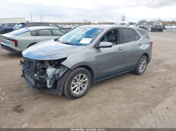 3GNAXJEV9JL176499 2018 CHEVROLET EQUINOX - Image 2