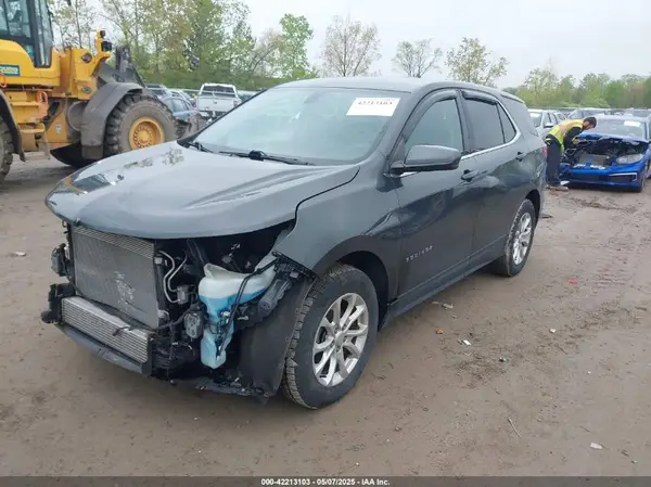 3GNAXJEV9JL384723 2018 CHEVROLET EQUINOX - Image 2