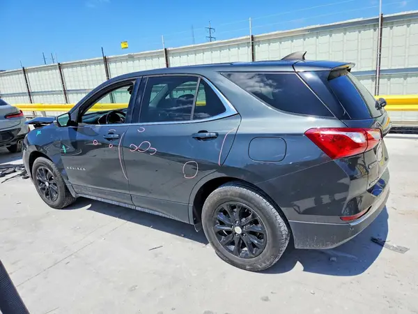 3GNAXJEV9JS502159 2018 CHEVROLET EQUINOX - Image 2