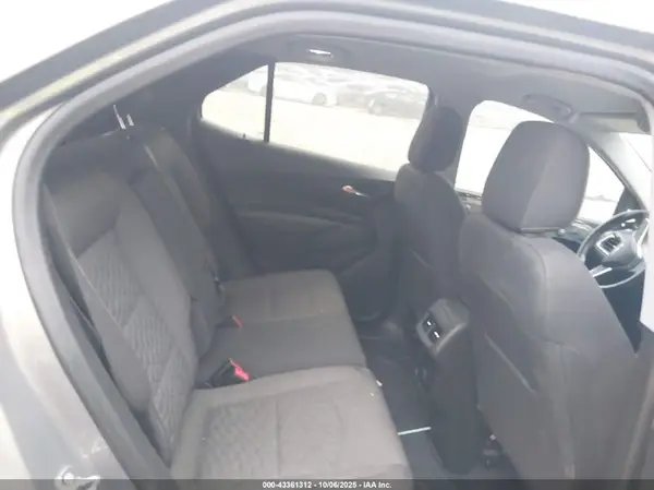 3GNAXJEV9JS531340 2018 CHEVROLET EQUINOX - Image 8