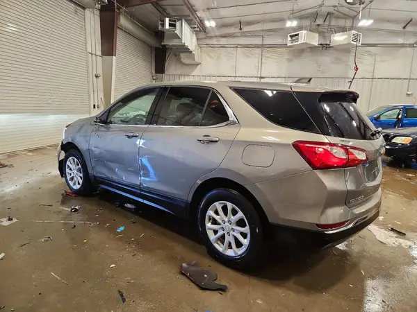 3GNAXJEV9JS555170 2018 CHEVROLET EQUINOX - Image 2