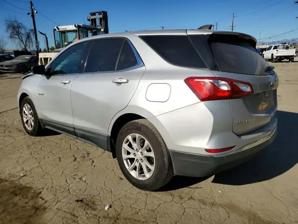 3GNAXJEV9JS568775 2018 CHEVROLET EQUINOX - Image 2