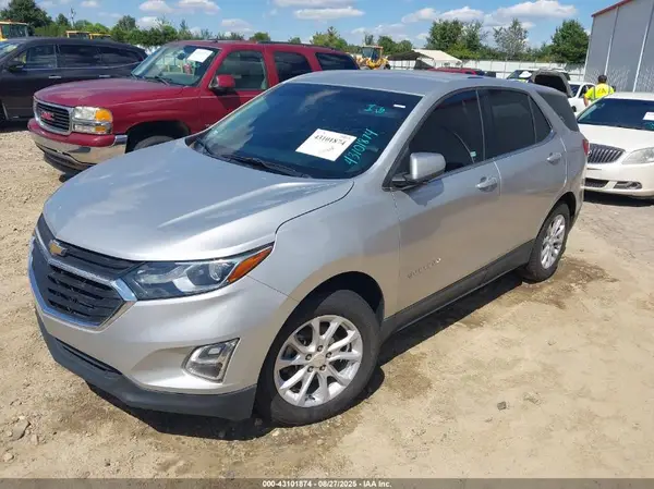 3GNAXJEV9JS575581 2018 CHEVROLET EQUINOX - Image 2